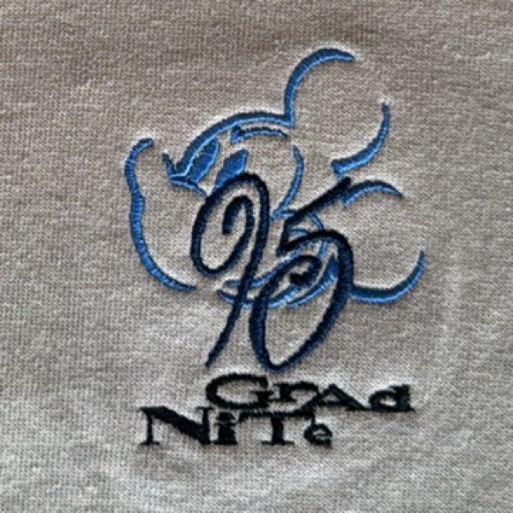 NWT Vintage Disneyland 1995 Grad Night Henley T-Shirt in Tan Men's Size S/M - Picture 3 of 10